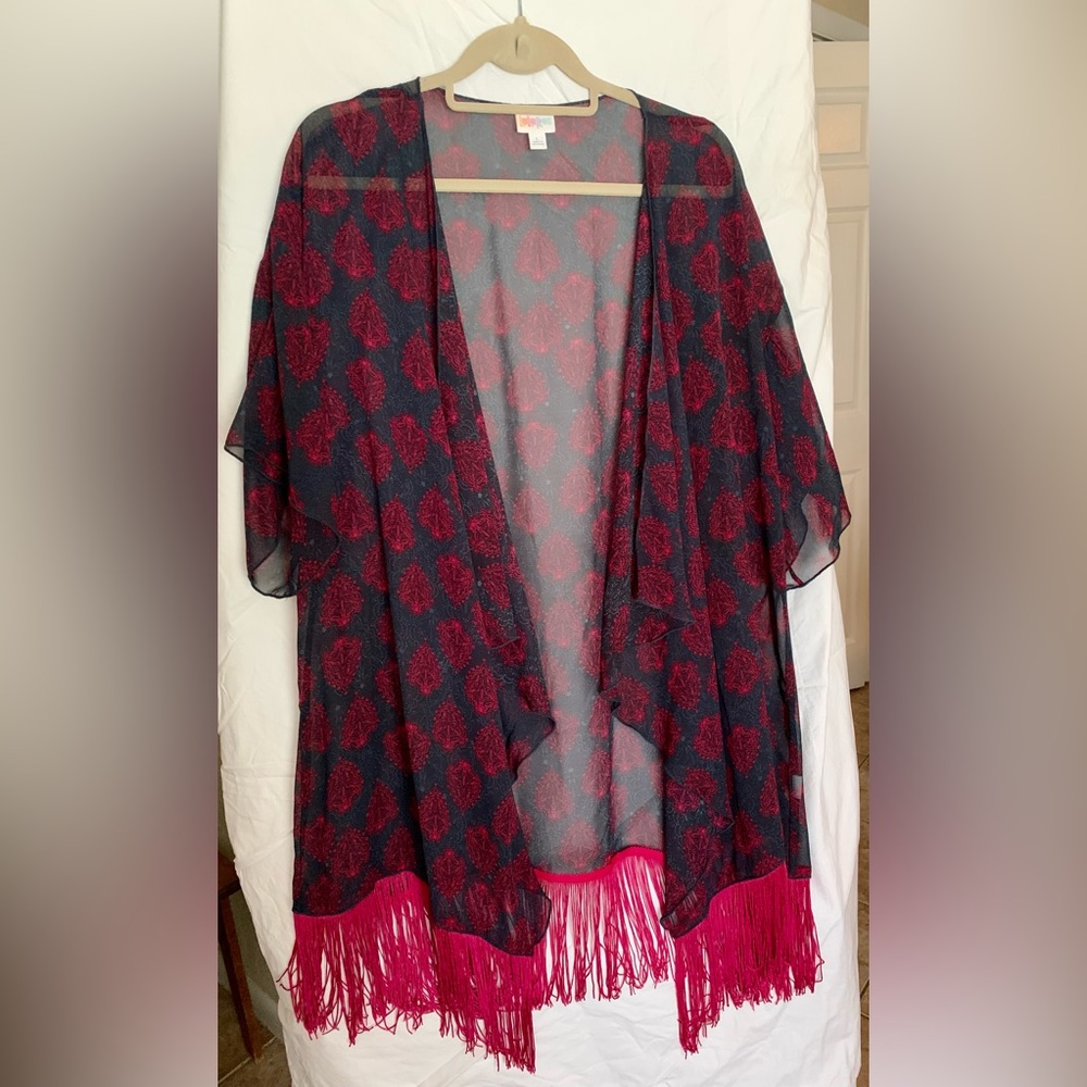 NWOT LuLaRoe Fringe Wrap